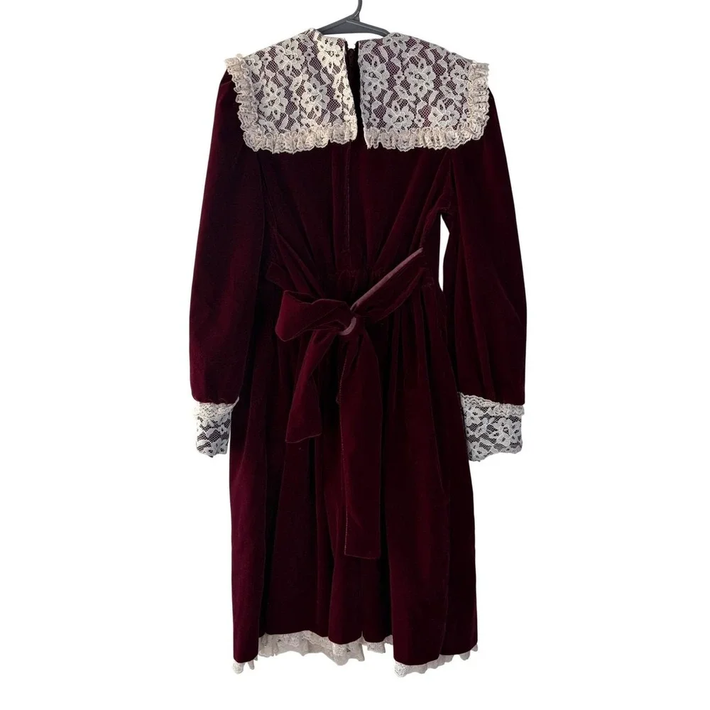 Vintage Girls Burgundy Velvet Lace Collar Dress Size 8 Red Rose Holiday USA Made